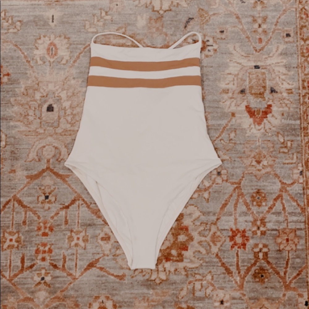 NEW WITH TAGS L*space one piece
